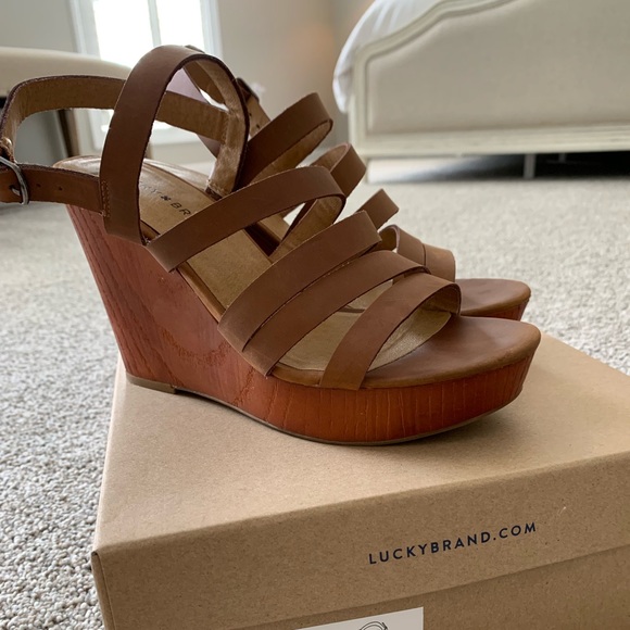 Lucky Brand Larinaa Sz 7.5 - Picture 2 of 3